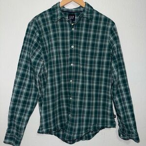 GAP men’s size M green plaid shirt